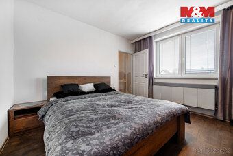 Nabízíme k prodeji prostorný rodinný dům v obci Starý Maletí