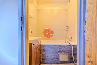 Nabízíme k prodeji byt o celkové výměře 56 m2 ve 3. nadzemní