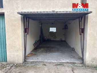 Nabízíme k pronájmu řadovou garáž v atraktivní lokalitě v ul