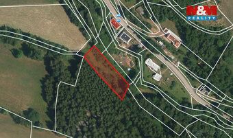 Nabízíme k prodeji krásnou zahradu o rozloze 1556 m², situov