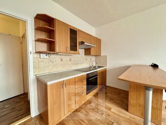 Ev.č. N09104 Nabízíme Vám krásný byt 2+kk k pronájmu v Ostra