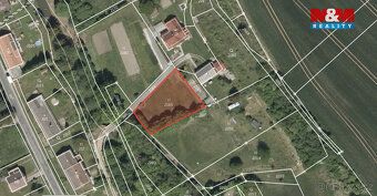 Nabízíme k prodeji pozemek o celkové ploše 877m², nacházejíc