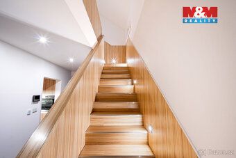 Unikátní rezidence v Řečanech nad Labem: Bydlení, podnikání 