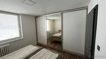 Nabízím k dlouhodobému pronájmu byt 3+1 o výměře cca 74 m² v