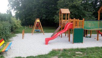 Nabízíme k dlouhodobému pronájmu část zahrady o výměře 208 m