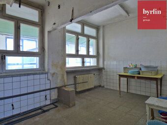 Nabízím pronájem komerčního prostoru o výměře 194m2 v Opavě 