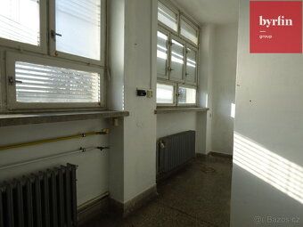 Nabízím pronájem komerčního prostoru o výměře 194m2 v Opavě 