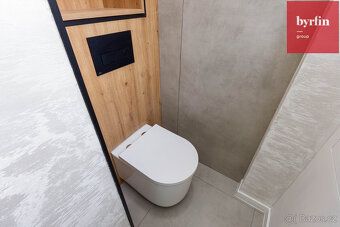 Hledáte byt, kde se snoubí promyšlený design, funkčnost a př
