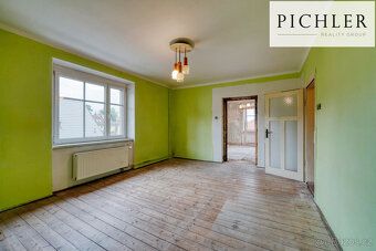 Nabízíme Vám ke koupi rodinný dům s užitnou plochou 325 m² s