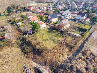 Nabízíme Vám lukrativní rovinatý pozemek ve Valtířově u Velk