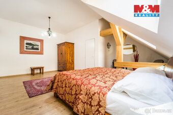 V centru Plzně nabízíme pronájem luxusně vybaveného bytu 4+k