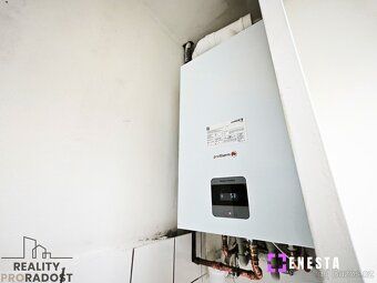 Nabízíme k pronájmu atraktivní byt 2+1 o výměře 54 m² v 3. p