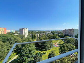 Nabízím dlouhodobý pronájem bytu 2+1, 55m2. Byt je čerstvě p