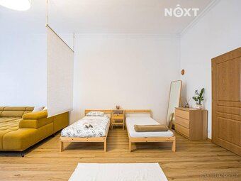Nabízíme k prodeji prostorný byt o celkové ploše 100 m², kte