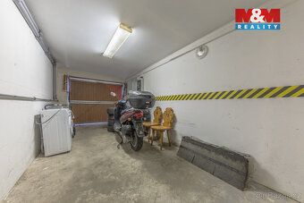 Nabízíme k prodeji samostatně stojící rodinný dům 4+1 v klid