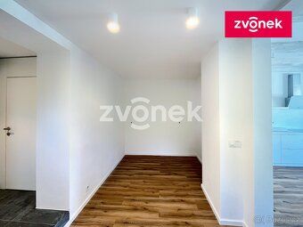 Exkluzivně nabízíme k pronájmu krásný, moderní a nově zrekon