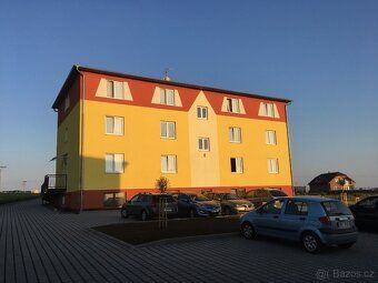 Příměstský malý 1+kk, plně vybavený,(autobusem na hlavní nád