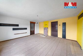 Nabízíme k prodeji rodinný dům o užitné ploše cca 200 m², kt