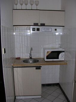 Kancelář P3 Žižkov, Domažlická ul., pronájem kanceláře 21m2 