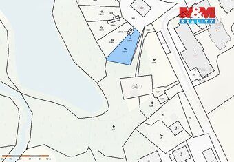 Prodej zahrady se zděnou kolnou (15 m2) v klidné části obce 