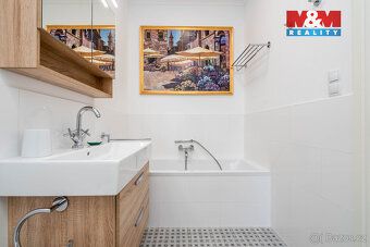 Nabízíme Vám ke koupi byt 2+1, který se nachází v 1. patře c