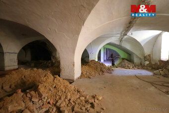 Exkluzivně nabízíme k prodeji památkově chráněný historický 
