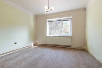 Nabízíme k prodeji rodinný dům o dispozici 3+1 v Rajhradě na