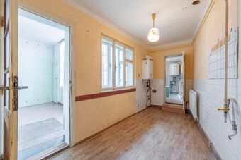 Nabízíme k prodeji rodinný dům o dispozici 3+1 v Rajhradě na