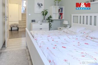 Nabízíme k prodeji podkrovní mezonet 3+1 o ploše 83 m² ve vy