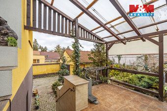 Nabízím k prodeji prostorný rodinný dům v Kladně, který je s
