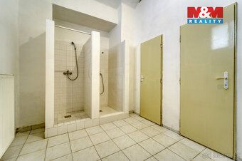 Pronájem přízemních prostorů vhodné nejen pro obchod a služb