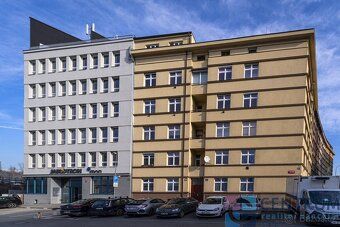 Nabízíme k pronájmu příjemný obchodní prostor o velikosti 66