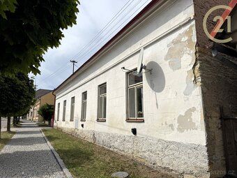 Nabízíme k prodeji rodinný dům na ulici Kap. Svatoně v Předh