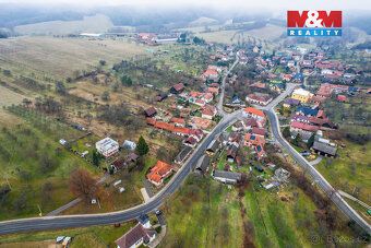Máme pro vás rodinný dům 4+1 v obci Lipová. Výhodou domu je,