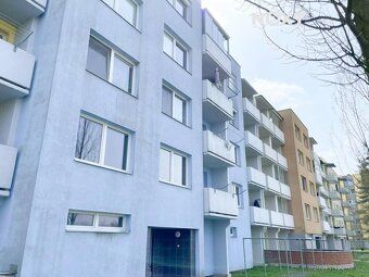 Exkluzivně nabízíme k prodeji moderní světlý byt 2+KK s lodž