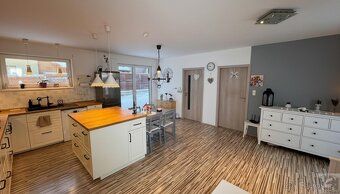 Moderní bungalov 4+kk pod Ještědem | 88 m | pozemek 616 m | 