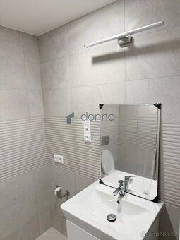 Pěkný byt 1+kk, o ploše 32m2 + lodžie 5m2, ve 4. patře v nov