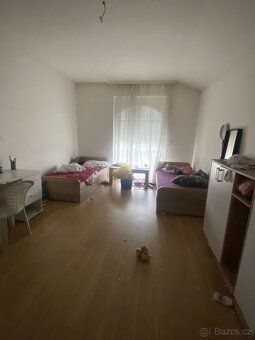 Samostatný rodinný dům 5+kk, Šestajovice Nabízíme k dražbě s