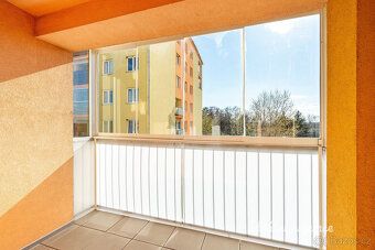 Nabízíme k dlouhodobému pronájmu nádherný a prakticky řešený