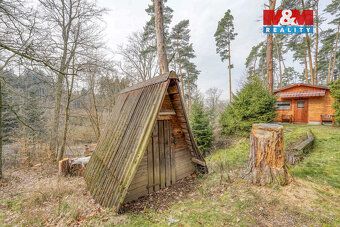 Nabízíme k prodeji útulnou samostatně stojící chatu v rekrea