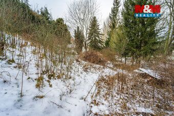Nabízíme k prodeji krásnou zahradu o celkové rozloze 2180 m²