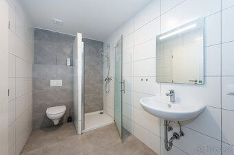K prodeji nabízíme byt o dispozici 2+kk po rekonstrukci v kl