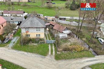 Nabízíme k prodeji rodinný dům v klidném prostředí na okraji