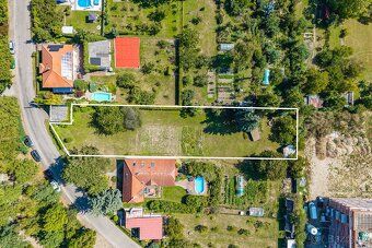 Ev.č. 00855 Stavební pozemek k prodeji – Holice v Čechách, u