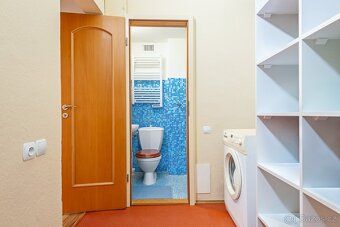 K pronájmu nabízíme částečně zařízený, chytře řešený byt o d