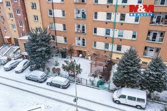 Nabízíme k prodeji útulný byt o dispozici 2+1, upravený na 3