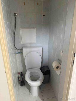 Nabízíme k pronájmu hezký, zděný byt 1+1(50m2), 2.patro, v ž