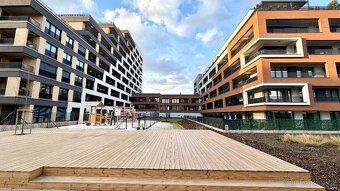 Pronájem bytu 1+kk 44,7 m² s balkonem a sklepem, ul. Poděbra