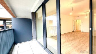 Pronájem bytu 1+kk 44,7 m² s balkonem a sklepem, ul. Poděbra