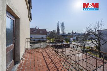 Nabízíme k prodeji podíl ideální 1/3 řadového rodinného domu